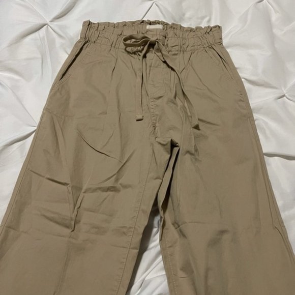 NWT LOFT Paperbag Poplin Jogger Pants Canvas Tan Khaki XS 0-2 Petite - Picture 2 of 5